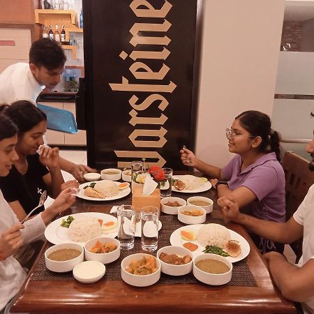 Hotel Krishna Kathmandu Bagian luar foto
