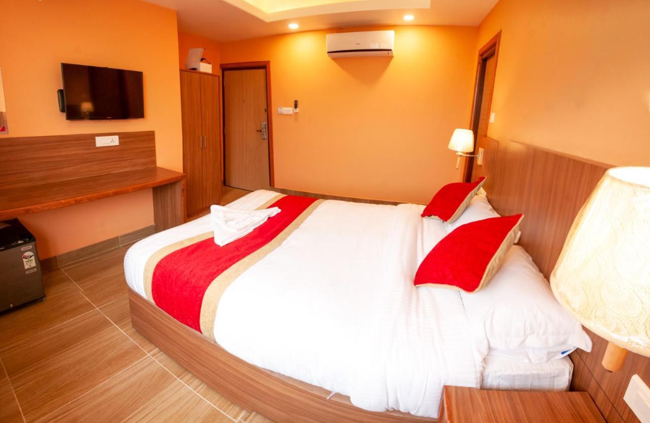 Hotel Krishna Kathmandu Bagian luar foto