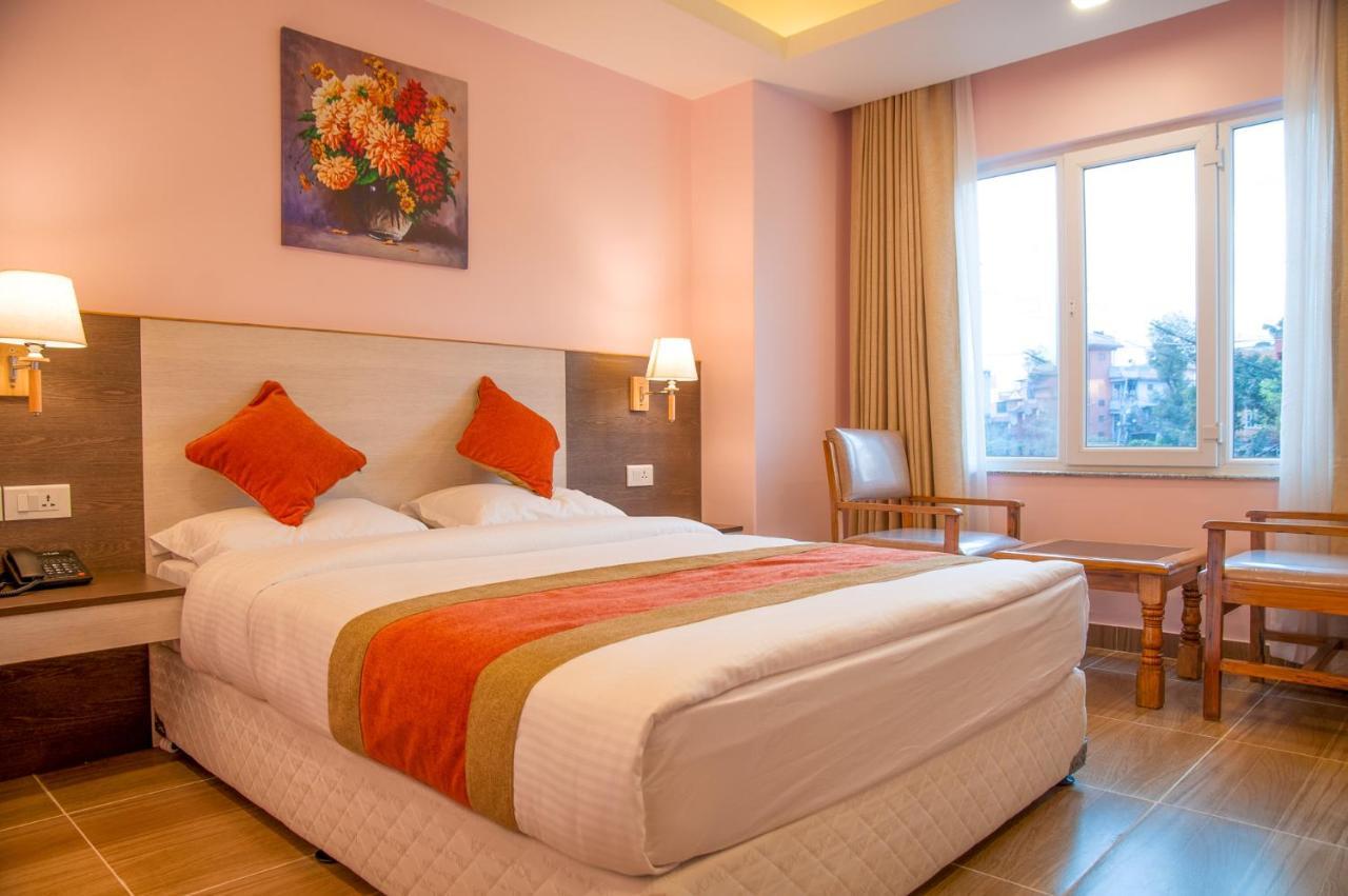 Hotel Krishna Kathmandu Bagian luar foto