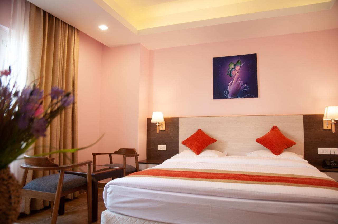Hotel Krishna Kathmandu Bagian luar foto