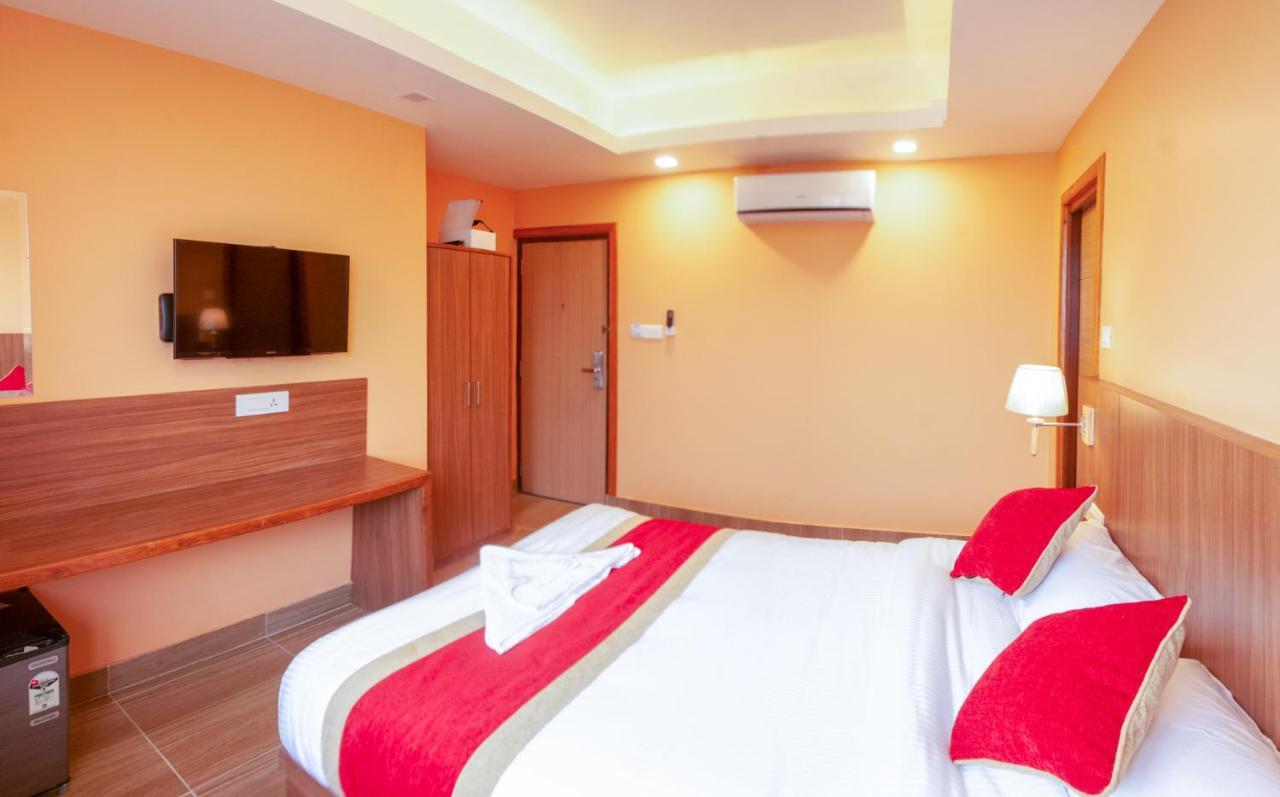 Hotel Krishna Kathmandu Bagian luar foto