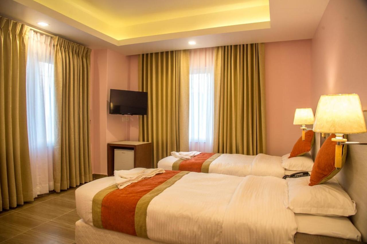 Hotel Krishna Kathmandu Bagian luar foto