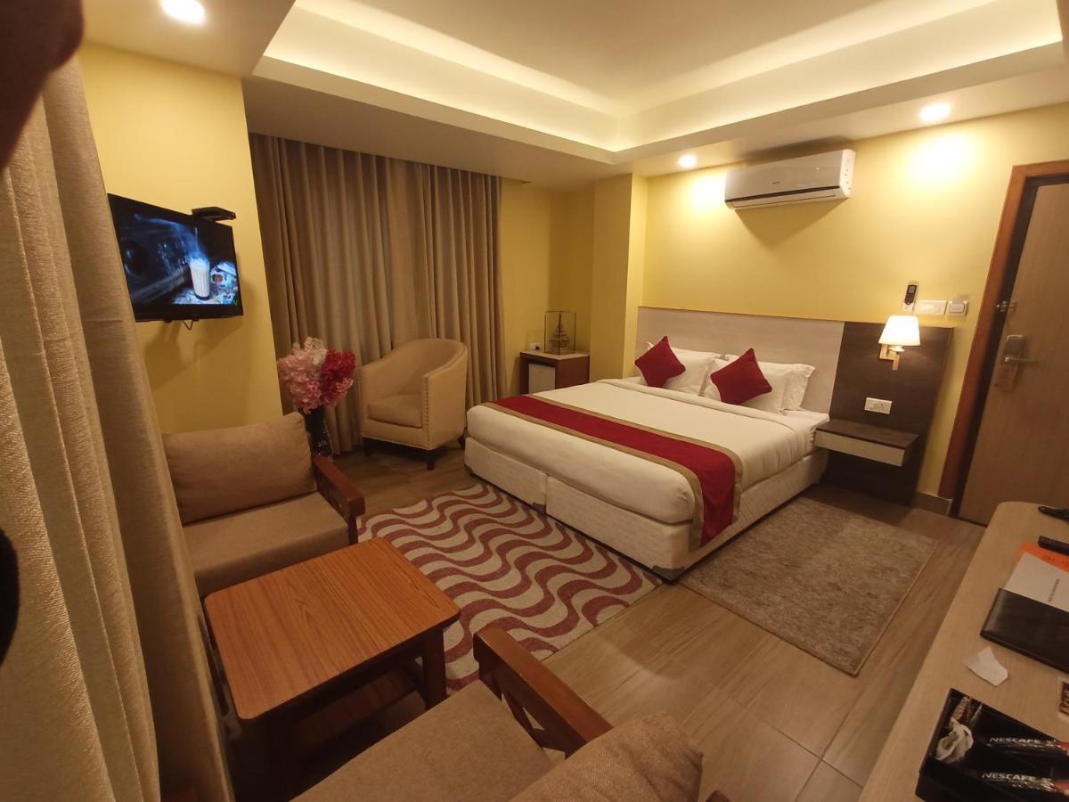 Hotel Krishna Kathmandu Bagian luar foto