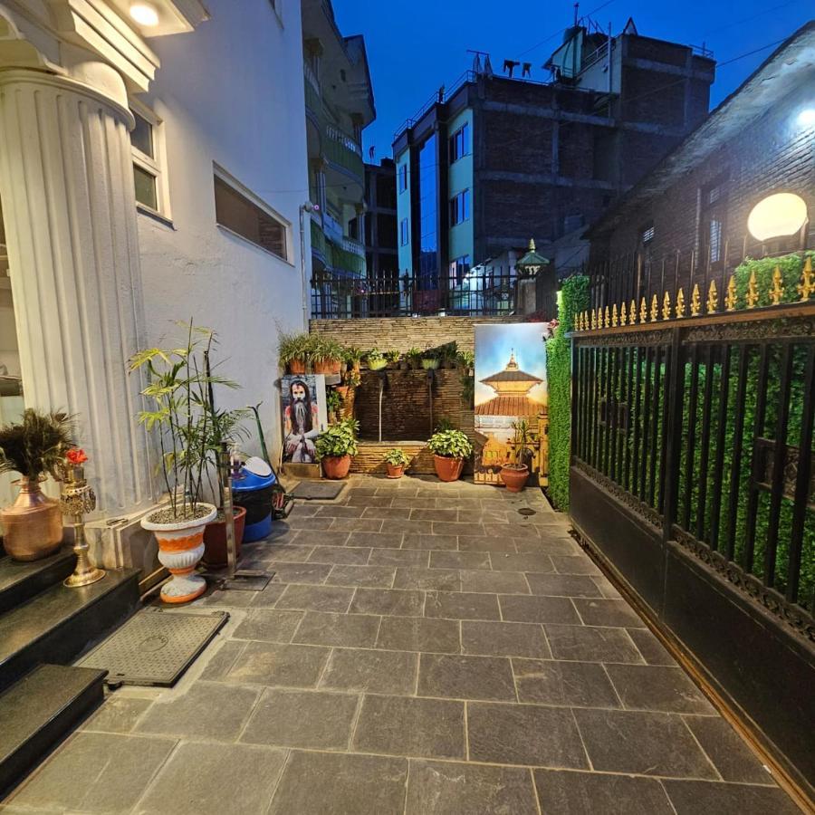 Hotel Krishna Kathmandu Bagian luar foto