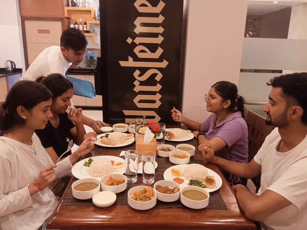 Hotel Krishna Kathmandu Bagian luar foto